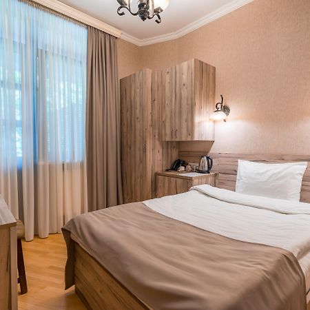 Hotel Imperial House Tbilisi Ngoại thất bức ảnh