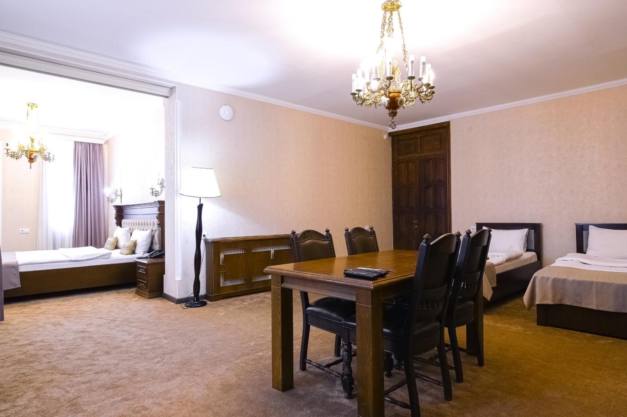 Hotel Imperial House Tbilisi Ngoại thất bức ảnh