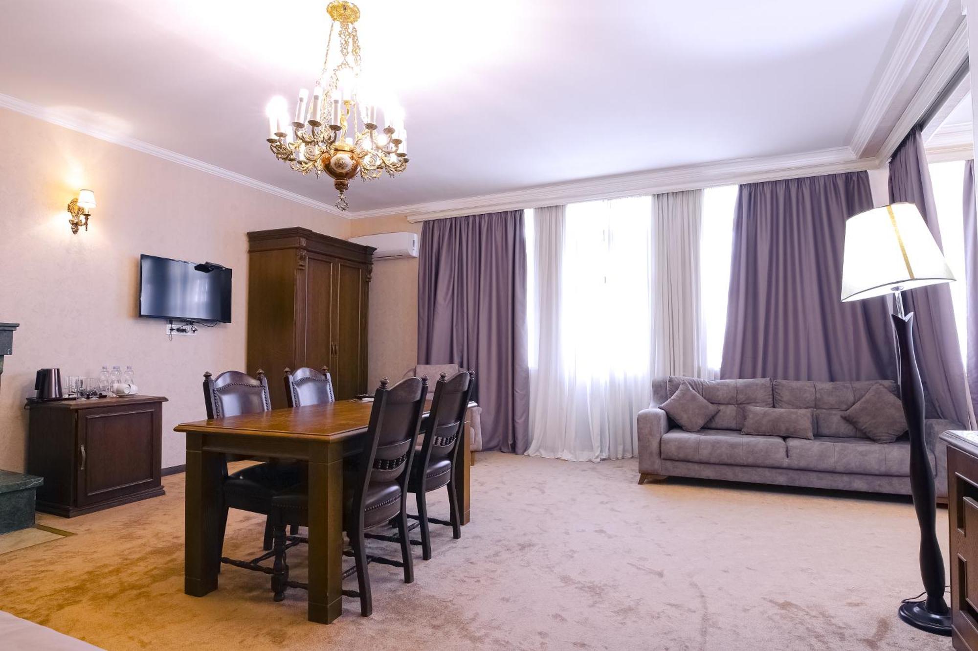 Hotel Imperial House Tbilisi Ngoại thất bức ảnh