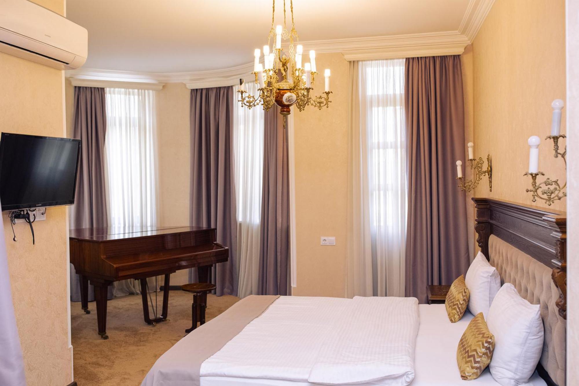 Hotel Imperial House Tbilisi Ngoại thất bức ảnh