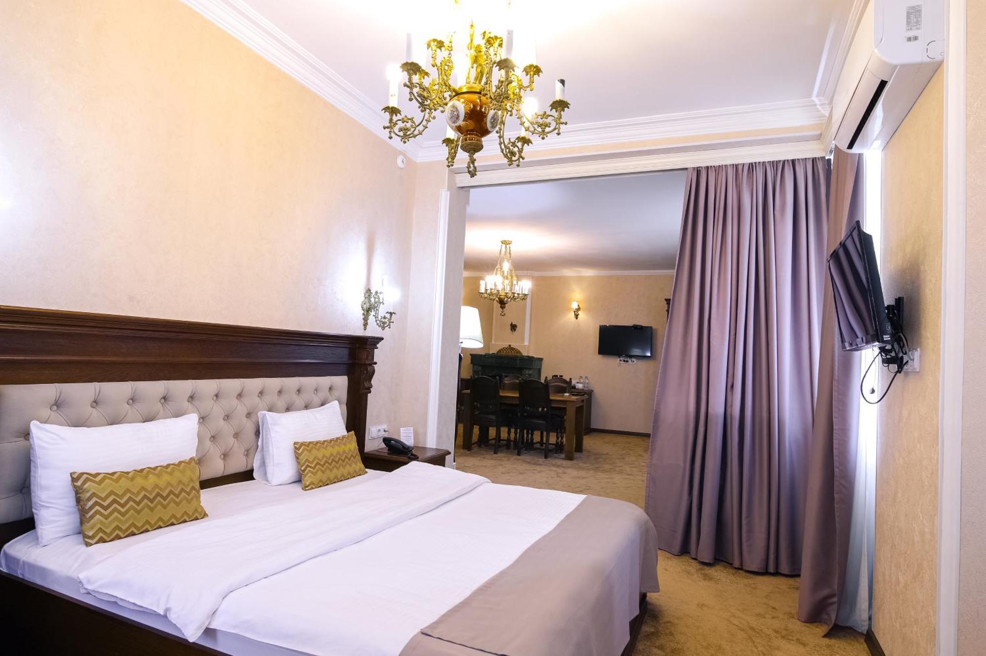 Hotel Imperial House Tbilisi Ngoại thất bức ảnh